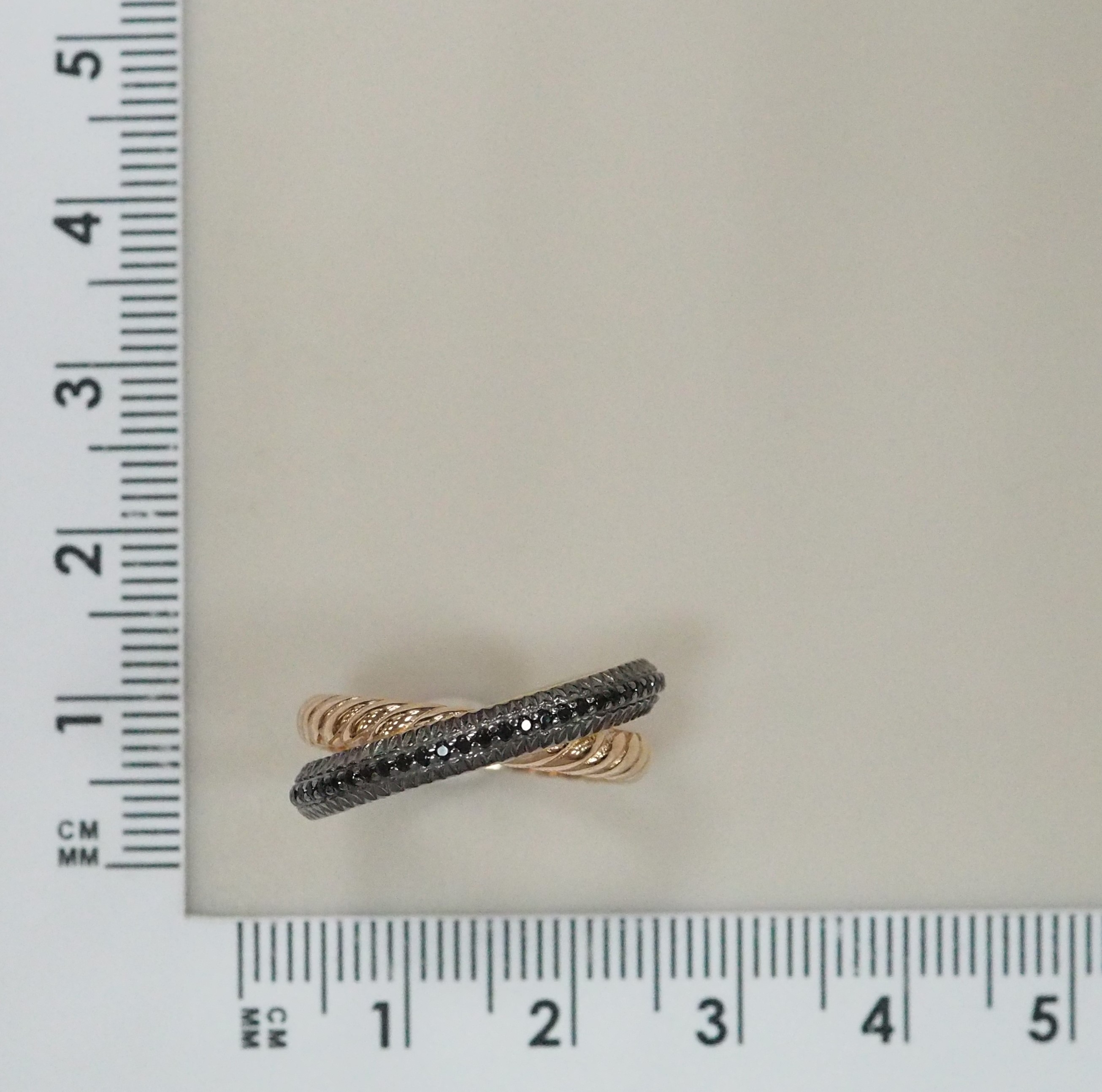 Серебряное кольцо со шпинелью